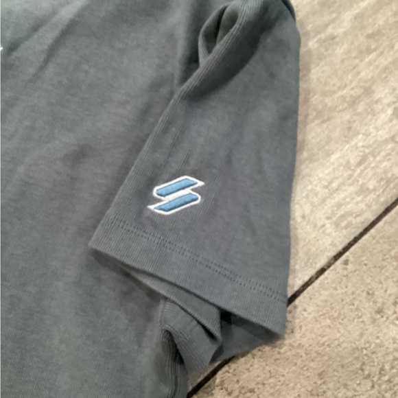 Superdry Gray Tee with Red Labels size 8 - Picture 4 of 6